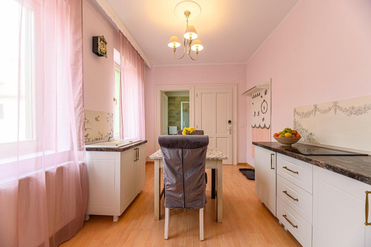 Historical Apartment *