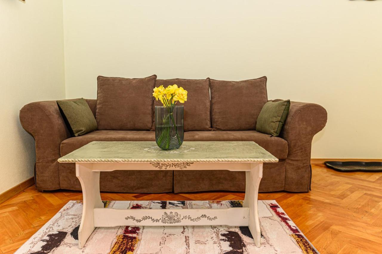 Historical Apartment *